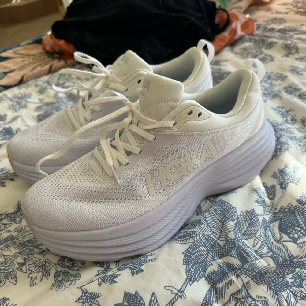 HOKA white bondi 8 sneakers